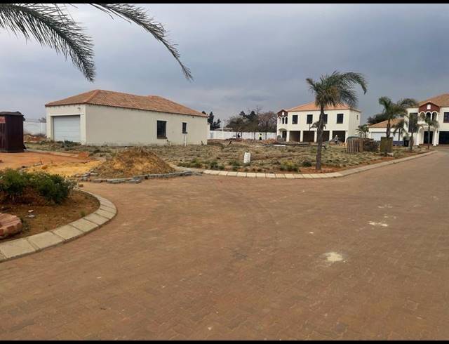 LAND FOR SALE IN KLIPPOORTJIE